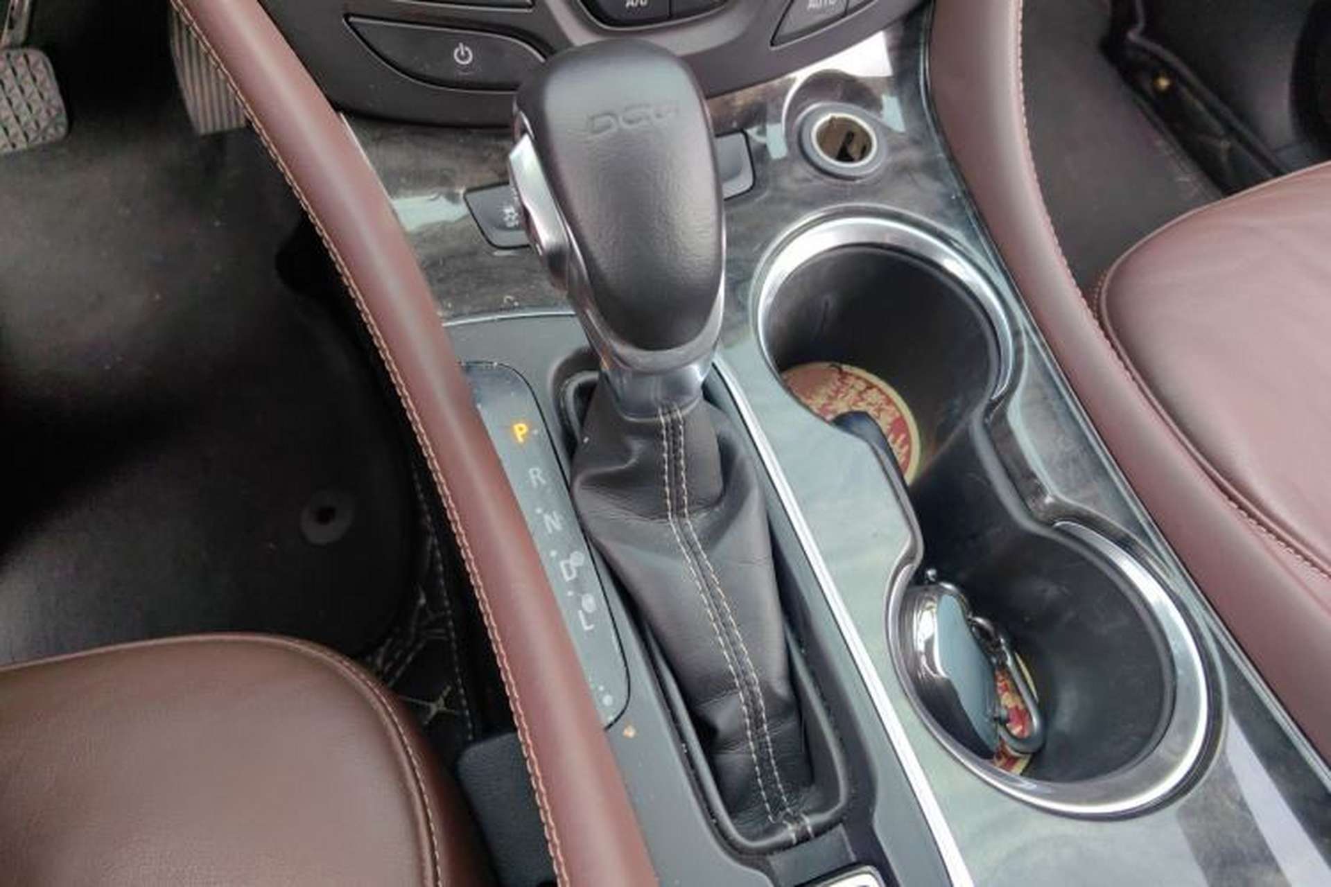 Used Buick Envision 2015 20T Two-Wheel-Drive Elite Model Gear Lever