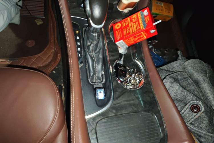 Used Buick Envision 2015 20T Two-Wheel-Drive Elite Model Gear Lever
