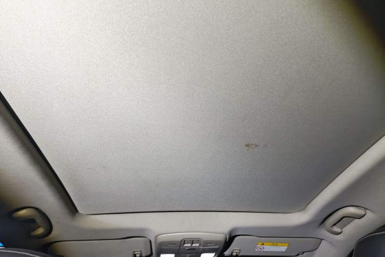 Used Buick Envision 2015 20T Two-Wheel-Drive Elite Model Headliner