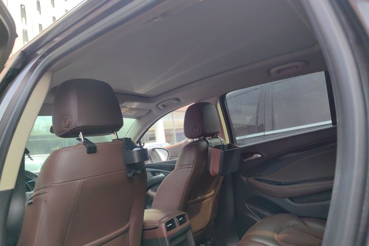 Used Buick Envision 2015 20T Two-Wheel-Drive Elite Model Interior 4