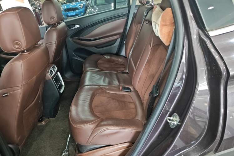 Used Buick Envision 2015 20T Two-Wheel-Drive Elite Model Left Rear Seat