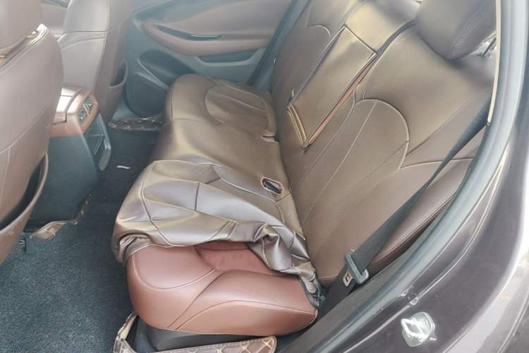 Used Buick Envision 2015 20T Two-Wheel-Drive Elite Model Left Rear Seat