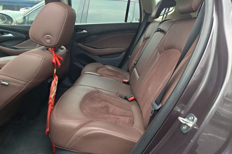 Used Buick Envision 2015 20T Two-Wheel-Drive Elite Model Left Rear Seat