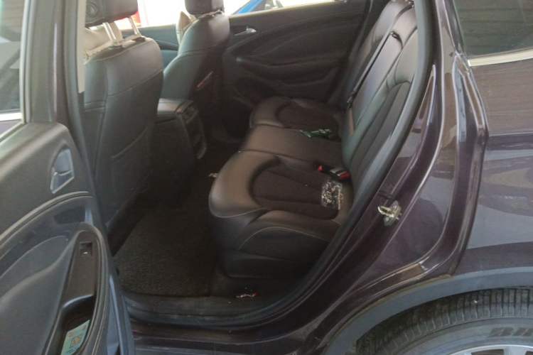 Used Buick Envision 2015 20T Two-Wheel-Drive Leading Model Left Rear Seat