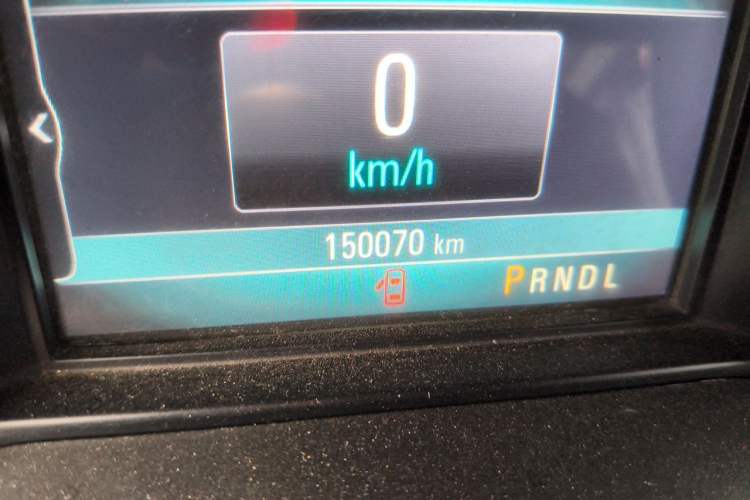 Used Buick Envision 2015 20T Two-Wheel-Drive Leading Model Odometer Close Up