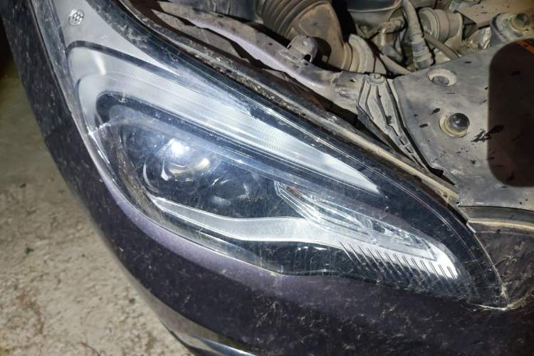 Used Buick Envision 2015 20T Two-Wheel-Drive Elite Model Right Front Headlight
