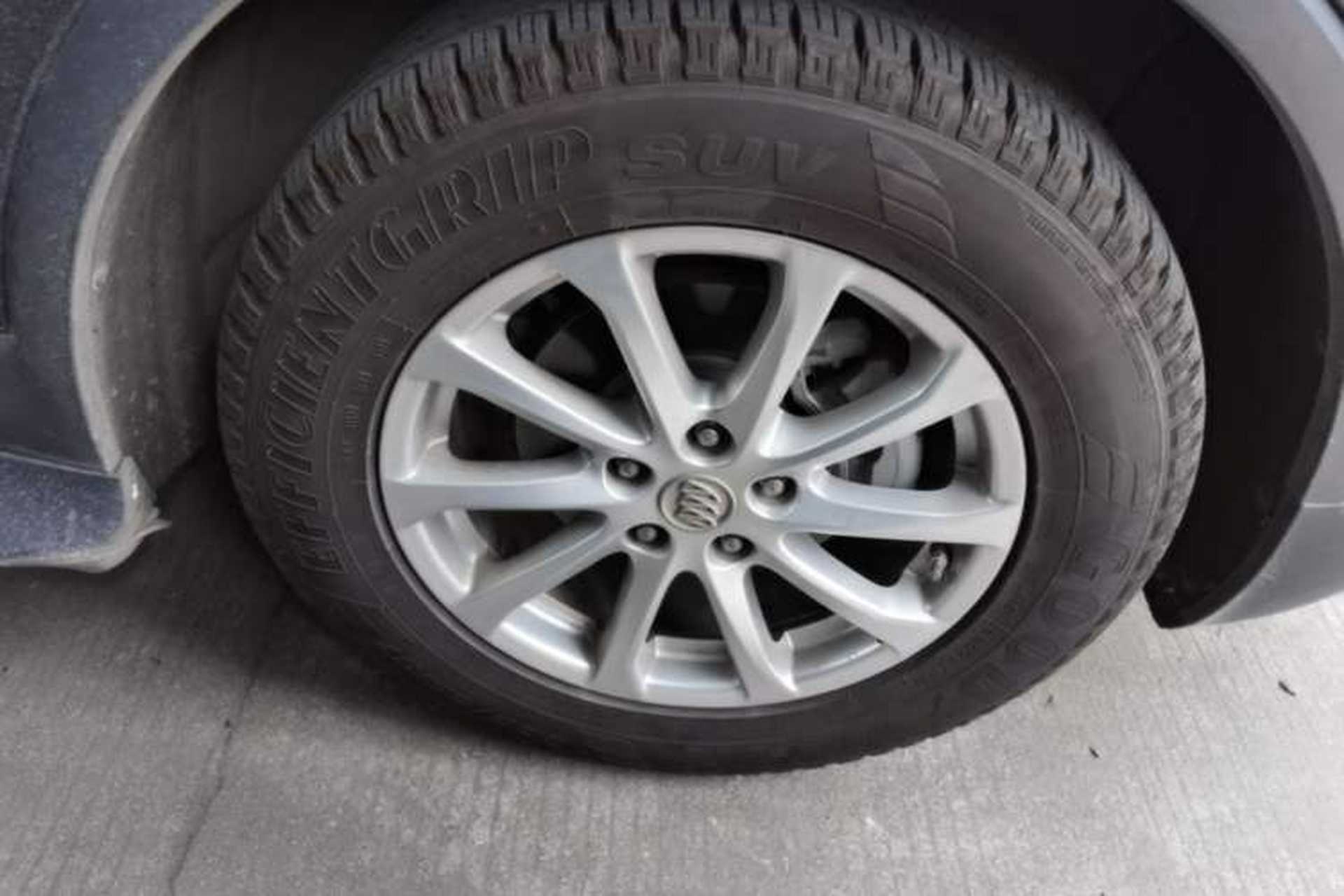 Used Buick Envision 2015 20T Two-Wheel-Drive Elite Model Right Front Wheel Hub