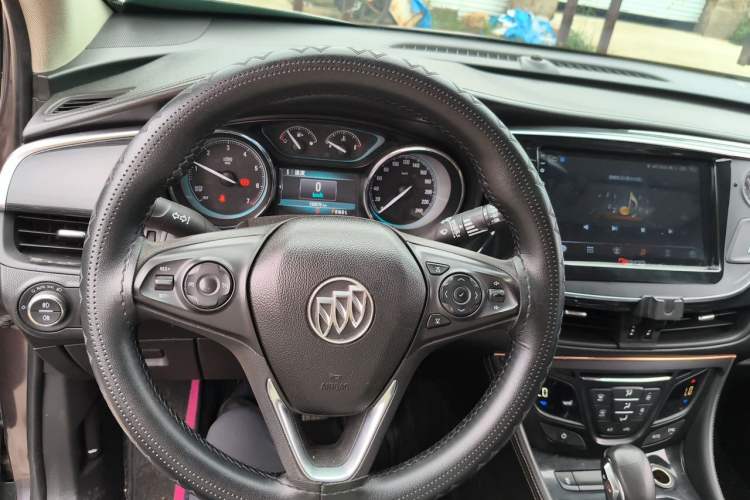 Used Buick Envision 2015 20T Two-Wheel-Drive Leading Model Steering Wheel