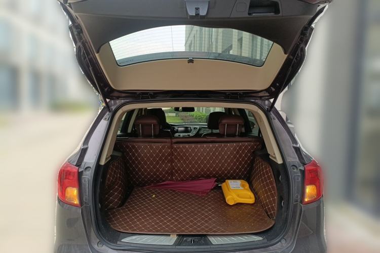 Used Buick Envision 2015 20T Four-Wheel Drive Elite Model Trunk