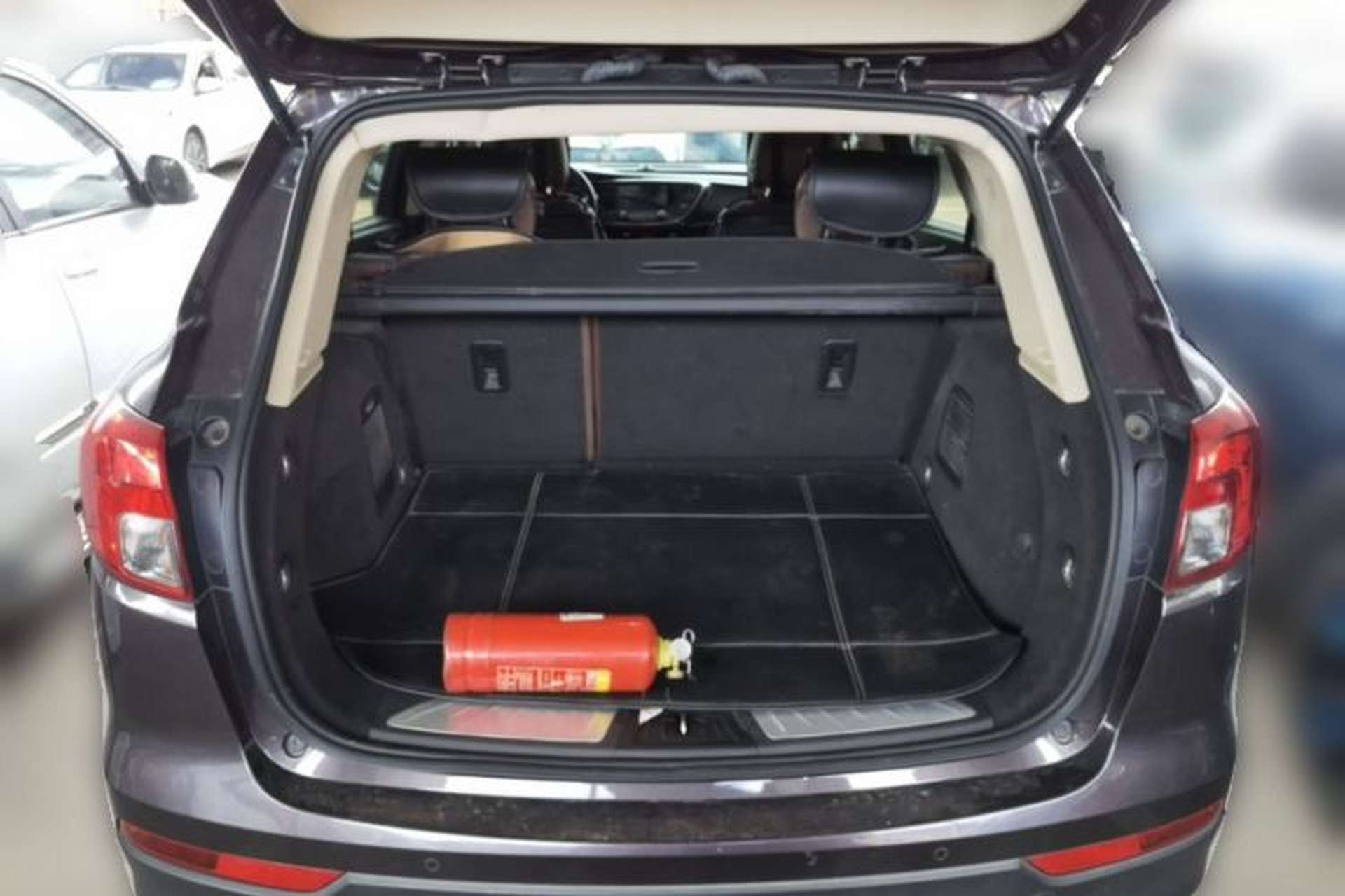 Used Buick Envision 2015 20T Two-Wheel-Drive Elite Model Trunk