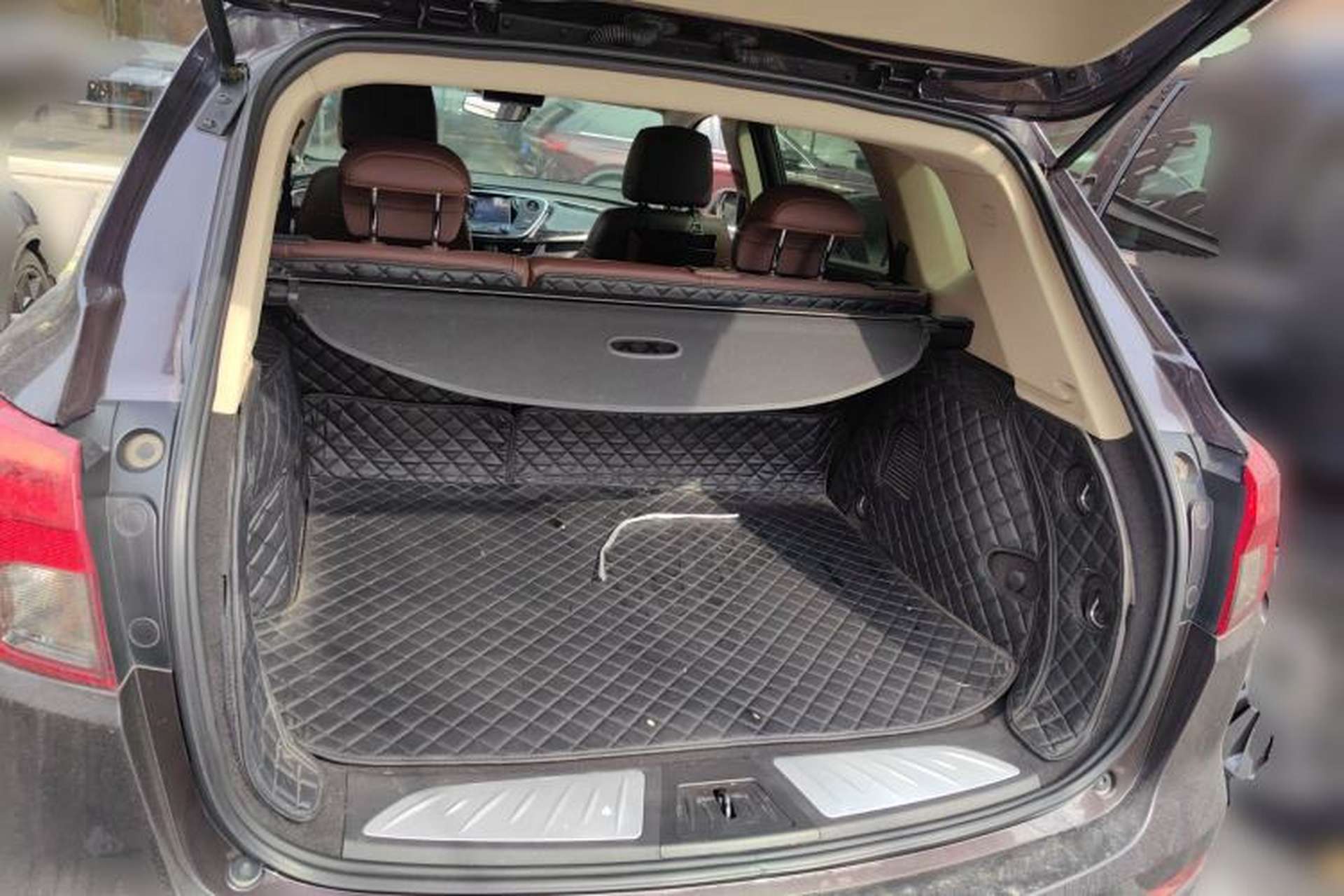 Used Buick Envision 2015 20T Two-Wheel-Drive Elite Model Trunk