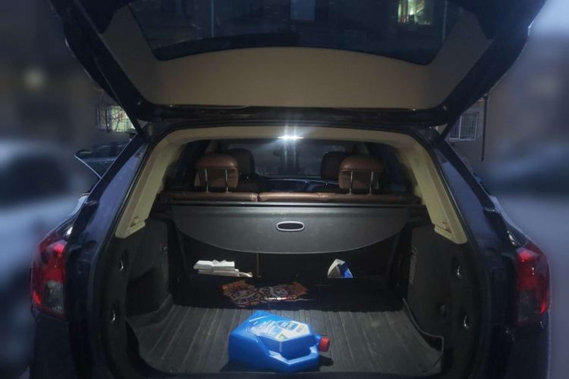 Used Buick Envision 2015 20T Two-Wheel-Drive Leading Model Trunk