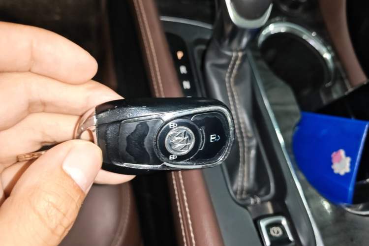 Used Buick Envision 2015 20T Two-Wheel-Drive Elite Model Vehicle Key