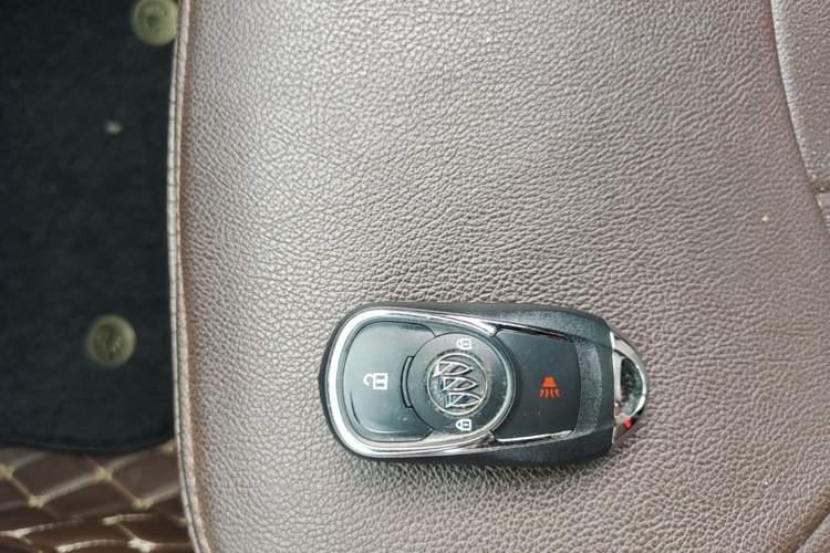 Used Buick Envision 2015 20T Two-Wheel-Drive Elite Model Vehicle Key