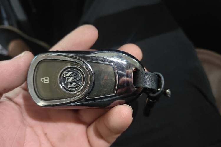 Used Buick Envision 2015 20T Two-Wheel-Drive Leading Model Vehicle Key