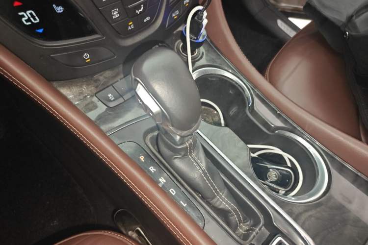 Used Buick Envision 2015 20T Two-Wheel-Drive Elite Model Gear Lever
