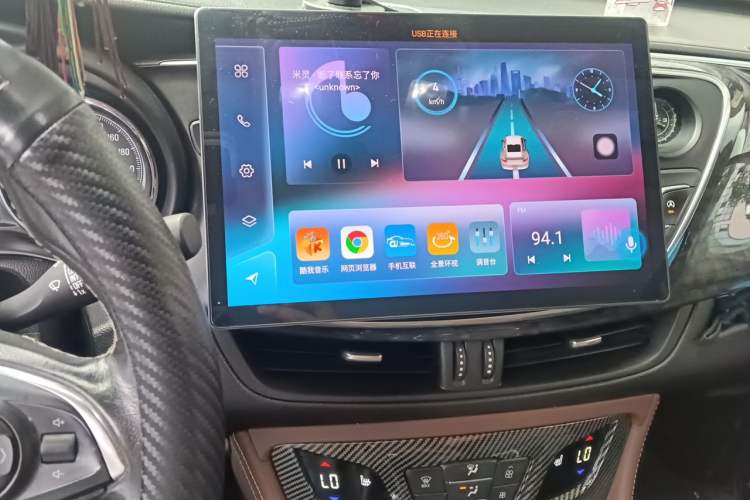 Used Buick Envision 2015 20T Four-Wheel Drive Luxury Model Audio And AC Panel