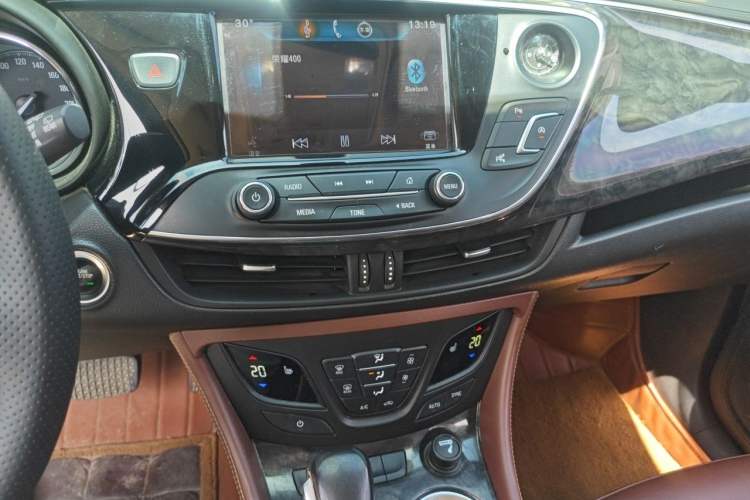 Used Buick Envision 2015 20T Four-Wheel Drive Luxury Model Audio And AC Panel
