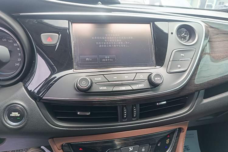 Used Buick Envision 2015 20T Two-Wheel-Drive Elite Model Audio And AC Panel