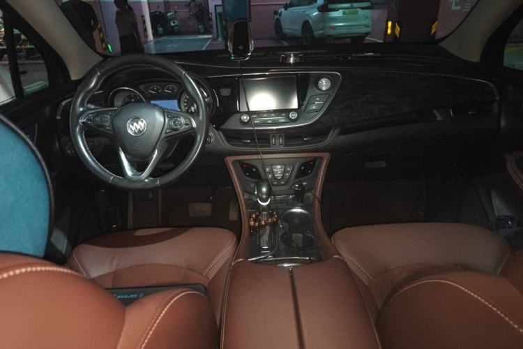 Used Buick Envision 2015 20T Two-Wheel-Drive Elite Model Center Console