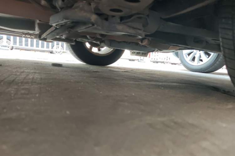 Used Buick Envision 2015 20T Two-Wheel-Drive Elite Model Chassis Front Right