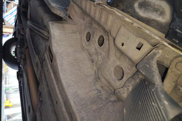 Used Buick Envision 2015 20T Four-Wheel Drive Luxury Model Chassis Rear Left