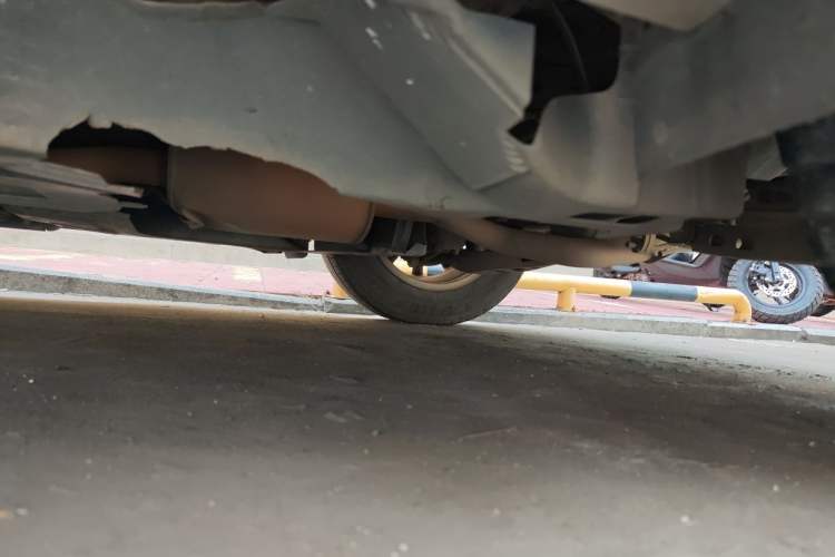 Used Buick Envision 2015 20T Two-Wheel-Drive Elite Model Chassis Rear Left