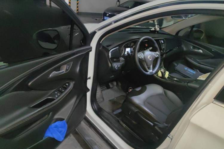 Used Buick Envision 2015 20T Two-Wheel-Drive Leading Model Driver Seat