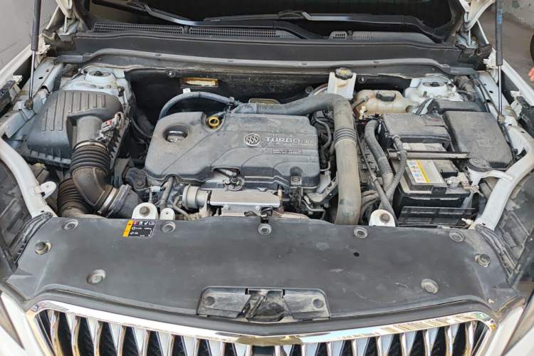 Used Buick Envision 2015 20T Four-Wheel Drive Luxury Model Engine Bay