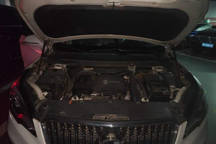 Used Buick Envision 2015 20T Two-Wheel-Drive Elite Model Engine Bay