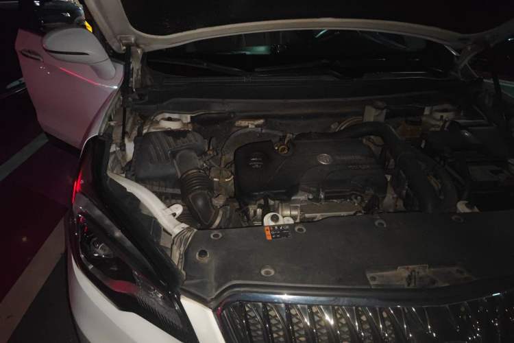 Used Buick Envision 2015 20T Two-Wheel-Drive Elite Model Engine Bay Right