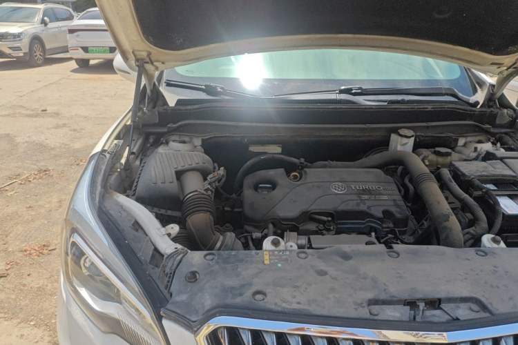 Used Buick Envision 2015 20T Four-Wheel Drive Luxury Model Engine Bay Right