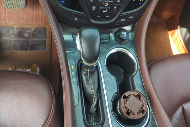 Used Buick Envision 2015 20T Four-Wheel Drive Luxury Model Gear Lever