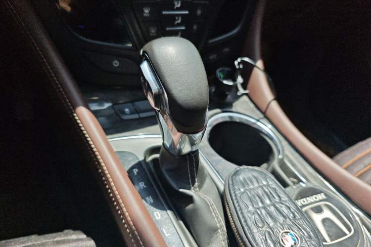 Used Buick Envision 2015 20T Four-Wheel Drive Luxury Model Gear Lever