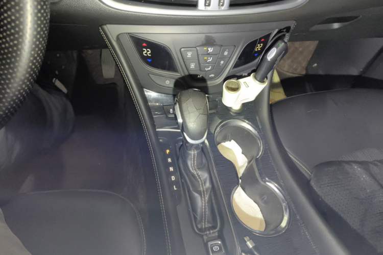 Used Buick Envision 2015 20T Two-Wheel-Drive Leading Model Gear Lever
