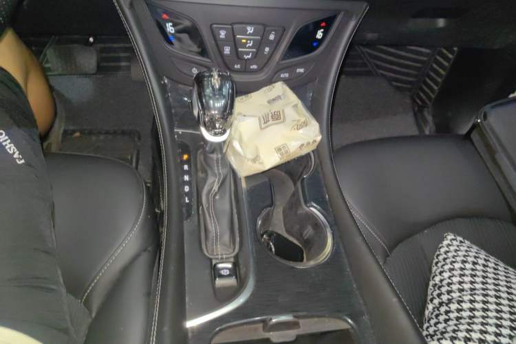 Used Buick Envision 2015 20T Two-Wheel-Drive Leading Model Gear Lever