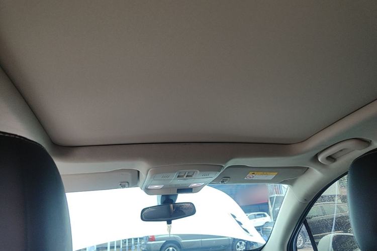Used Buick Envision 2015 20T Two-Wheel-Drive Leading Model Headliner