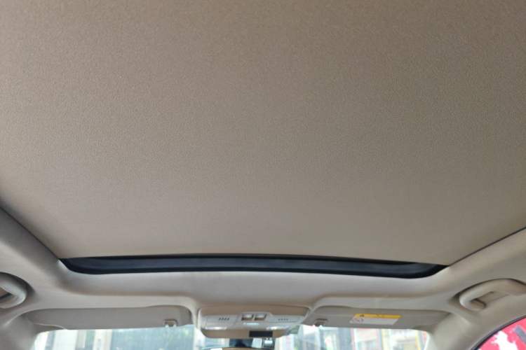 Used Buick Envision 2015 20T Two-Wheel-Drive Elite Model Headliner