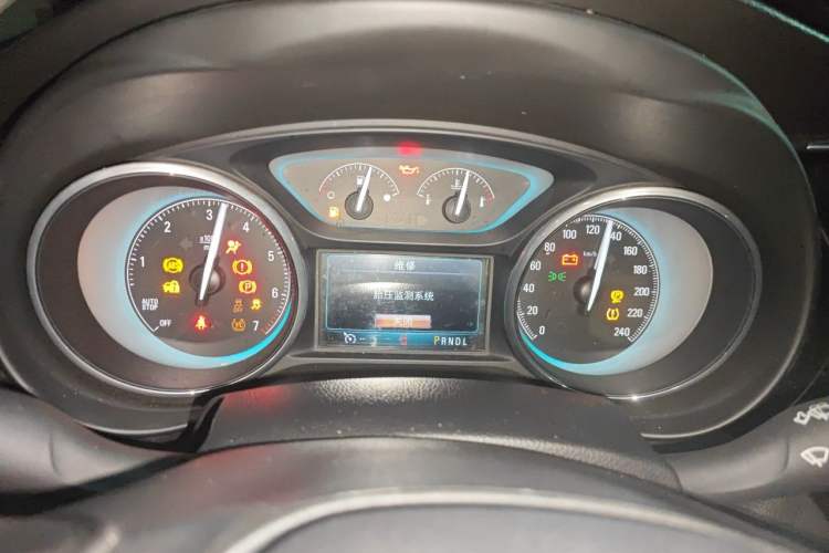 Used Buick Envision 2015 20T Two-Wheel-Drive Elite Model Instrument Cluster