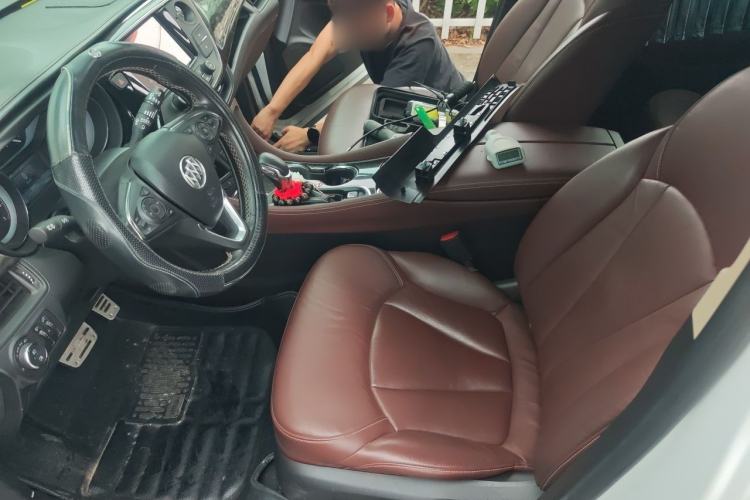Used Buick Envision 2015 20T Two-Wheel-Drive Elite Model Left Front Seat