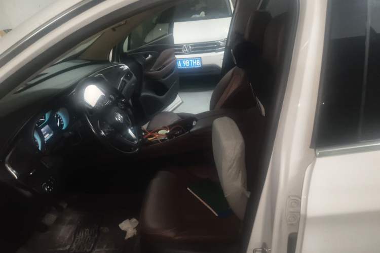 Used Buick Envision 2015 20T Two-Wheel-Drive Elite Model Left Front Seat