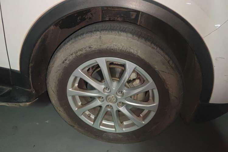 Used Buick Envision 2015 20T Two-Wheel-Drive Elite Model Right Front Wheel Hub