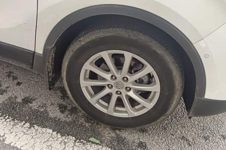 Used Buick Envision 2015 20T Four-Wheel Drive Luxury Model Right Front Wheel Hub