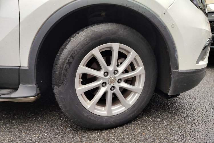 Used Buick Envision 2015 20T Four-Wheel Drive Luxury Model Right Front Wheel Hub