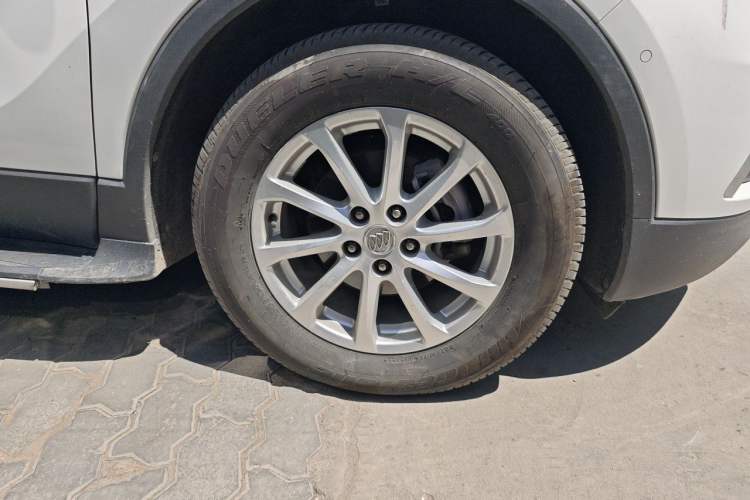 Used Buick Envision 2015 20T Four-Wheel Drive Luxury Model Right Front Wheel Hub