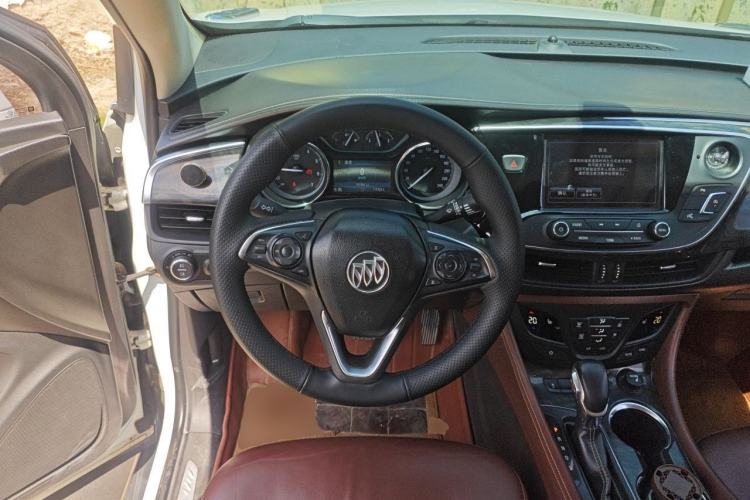 Used Buick Envision 2015 20T Four-Wheel Drive Luxury Model Steering Wheel