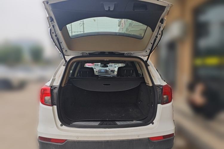 Used Buick Envision 2015 20T Two-Wheel-Drive Leading Model Trunk