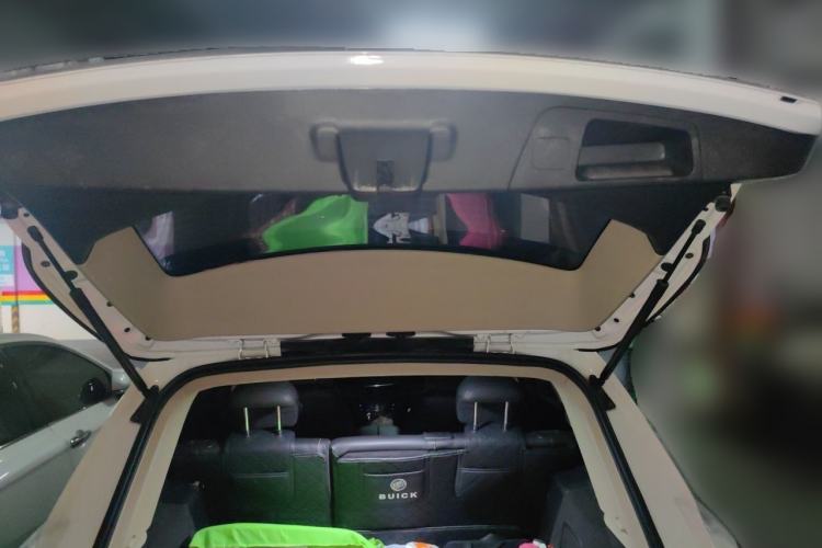 Used Buick Envision 2015 20T Two-Wheel-Drive Leading Model Trunk
