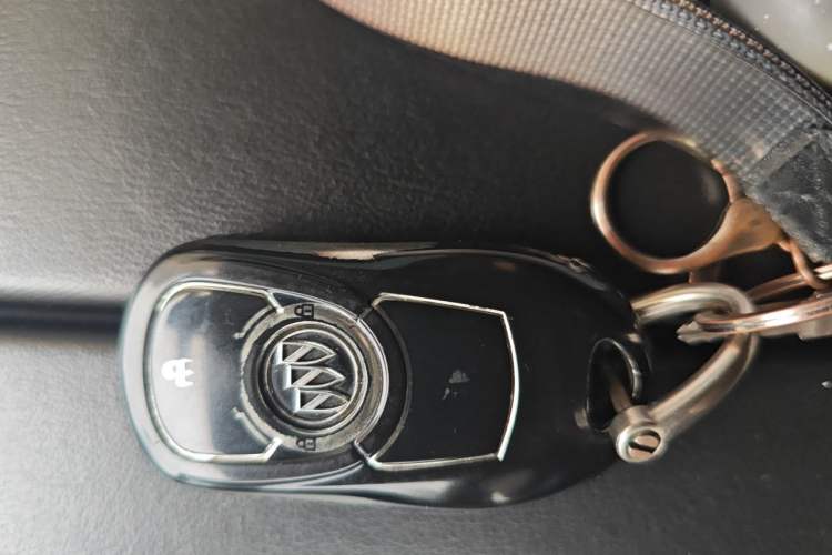 Used Buick Envision 2015 20T Two-Wheel-Drive Leading Model Vehicle Key