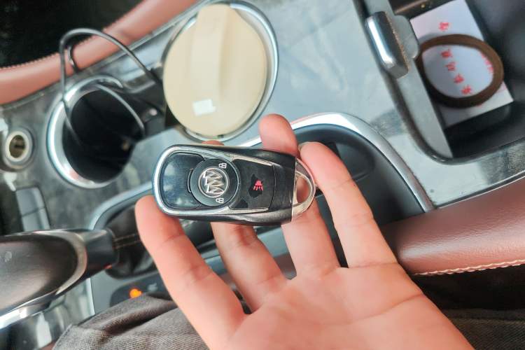 Used Buick Envision 2015 20T Two-Wheel-Drive Elite Model Vehicle Key